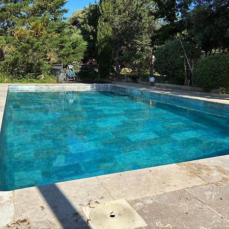 Gite 2 Chambres Avec Piscine Sernhac Экстерьер фото